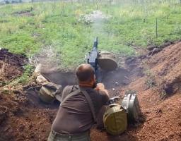 Новини АТО: на Луганщині не припиняються ворожі обстріли