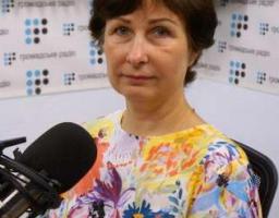 Простояти кілька годин на стовпчику задля «виховання»: як порушують права дітей в колоніях та СІЗО