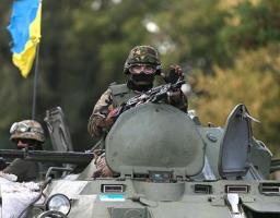 Новини АТО: внаслідок ворожого обстрілу у місті Золоте пошкоджено будинки