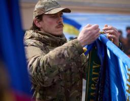 12-та бригада спеціального призначення «Азов» НГУ отримала почесну відзнаку – стрічку «За мужність та відвагу»