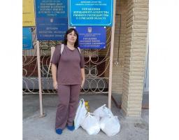 У Сумах жителі Луганщини одержали засоби гігієни і продукти харчування