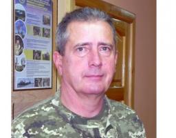 Сергій Гайдай привітав начальника обласного ліцею з посиленою військово-фізичною підготовкою Валерія Ємбакова із присвоєнням звання бригадного генерала