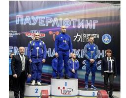 Пауерліфтери Луганщини розпочали виступи на чемпіонаті України