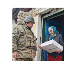 Жителів прифронтових сіл Луганщини забезпечили будівельними наборами - житло буде полагоджене, - Артем Лисогор