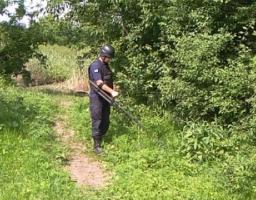 Піротехніки вилучили два артилерійських снаряди