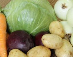 На низку продуктів харчування в Луганській області ціни нижчі за середньоукраїнські