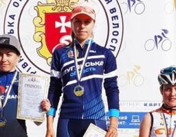 Два золота на всеукраїнських змаганнях здобула велоспортсменка області