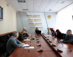 «Люди з різними формами соціального неблагополуччя повинні мати необхідну індивідуальну підтримку в тому середовищі, в якому вони живуть», – Координаційна рада із розвитку психічного здоров’я у Луганській області розглянула проблеми деінституалізації спец