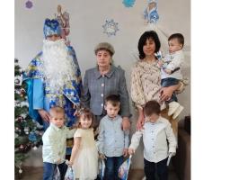 Ми щодня маємо змінювати життя цих малюків на краще, – Артем Лисогор передав подарунки вихованцям Луганського обласного будинку дитини № 2 