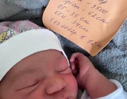 Жителі Новопскова ментально вже перемогли росіян, на честь чого новонародженій дівчинці дали ім’я Вікторія