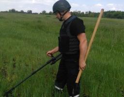 Піротехніками на Луганщині вилучено 28 одиниць вибухонебезпечних предметів 