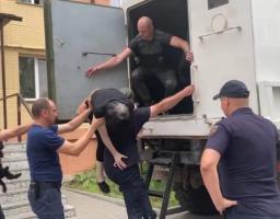 Із Лисичанська евакуювали 22 громадян, до міста доставили 4,5 тонни гуманітарної допомоги