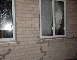 Сергій Гайдай: п’ять житлових будинків в Трьохізбенці пошкоджено ворожими артилерійськими обстрілами. Постраждалим надаємо допомогу 