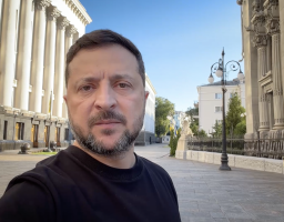 Розраховуємо, що протягом цих місяців попереду умови для достойного миру будуть наближені або силою, або дипломатією – звернення Президента
