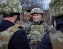 Представники влади повинні підтримувати українських воїнів на передовій – Глава держави