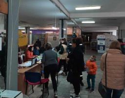 Понад 1 300 продуктових наборів та 448 пакунків підгузок і засобів жіночої гігієни надано нашим ВПО у хабі Сєвєродонецької громади в Дніпрі протягом тижня