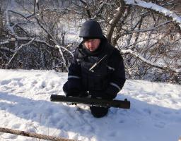 На Луганщині продовжуються роботи з розмінування