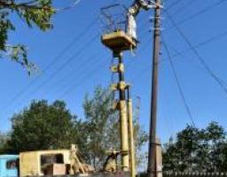 У містах і районах області: в Марківці відновлюють вуличне освітлення 