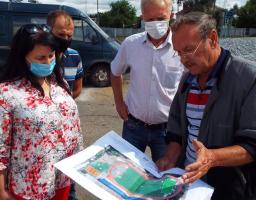 Велике будівництво: в Станиці Луганській реконструюють стадіон «Нива» 