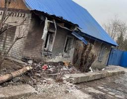 Російські обстріли призвели до 14 пожеж, пошкоджено 10 житлових будинків, електропостачання намагаються відновити, - Сергій Гайдай