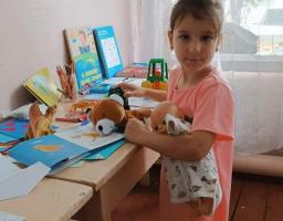 Від початку повномасштабного вторгнення, за інформацією служб у справах дітей військових адміністрацій під опікою, піклуванням перебуває 852 дитини-сироти та позбавлених батьківського піклування, з них 258 дітей разом з опікунами/піклувальниками 