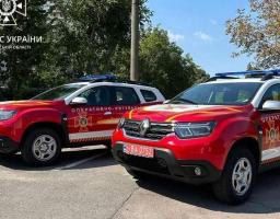 Рятувальники Луганського гарнізону отримали два нових сучасних автомобілі