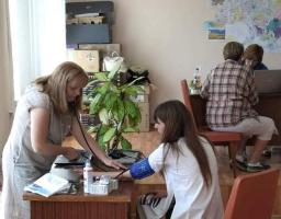 Сімейні набори гігієни від МОМ наші ВПО могли одержати у хабі Гірської громади в Києві 