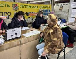 У грудні майже 5,5 тисяч ВПО з Луганщини отримали продуктові набори в хабах Сєвєродонецької громади