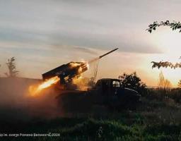 У Невському росіяни зруйнували ще один будинок, у Рубіжному затопило покинуту російськими будівниками багатоповерхівку, два кроки у минуле - у трьох райцентрах "лнр" побутові товари продаватимуть на пошті