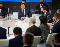 Глава держави в Одесі на засіданні Конгресу місцевих та регіональних влад: Треба вакцинуватися – на сьогодні це єдине рішення