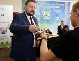 Сергій Філь: Держава піклується про дітей-сиріт на Луганщині