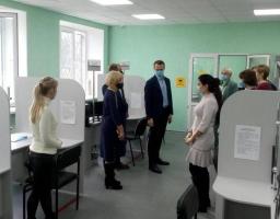 У Кремінній в пенсійному фонді відремонтували відділ обслуговування 