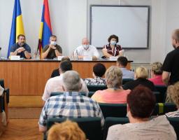 «Будемо працювати так, як депутати за місяць до виборів!» – Сергій Гайдай обговорив питання розвитку Новоайдарщини із громадським активом району