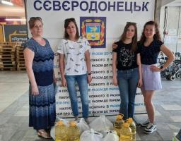 У травні в хабах Сєвєродонецької громади переселенцям з Луганщини видано понад 5,8 тис. продуктових та 2,1 тис. гігієнічних наборів