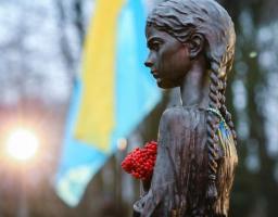 Україна в скорботі у 90-ті роковини Голодомору