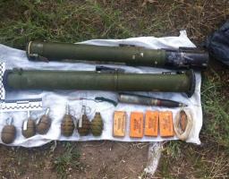 У Рубіжному викрито схованку зброї