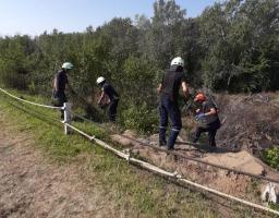 Єднаємо Луганщину: продовжується виконання відновлювальних робіт біля зруйнованої частини мосту