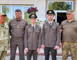 Нам є що боронити, як прийде грізний час! Ми України діти – вона одна у нас! - відбувся 26-й випуск Луганського обласного ліцею з посиленою військово-фізичною підготовкою