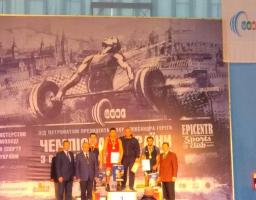 Чотири медалі привезли наші важкоатлети зі всеукраїнських змагань