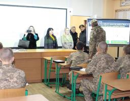 Делегація з Донецької області ознайомилася з роботою Луганського обласного військового ліцею