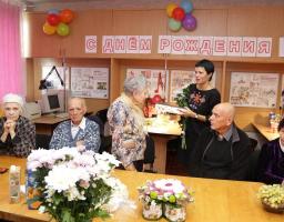 У Сєвєродонецьку вручили нагороди пам’яті Матері-героїні, яка виховувала 48 дітей