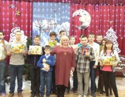 Співробітники СБУ привітали вихованців школи-інтернату у Гірському з Днем святого Миколая 