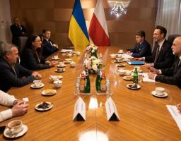 Польща допоможе Україні здешевити страхування для перевізників пального – Свириденко