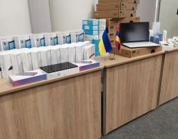 Навчальним закладам Луганщини передано гаджети від уряду Вірменії
