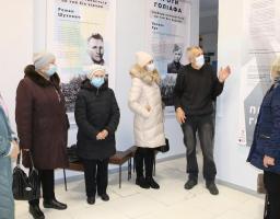 У Лисичанську відкрито виставку «Проти Голіафа»