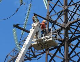 Відремонтована ПЛ 220 кВ «Луганська ТЕС – Лисичанська» знову забезпечує надійну роботу регіону.