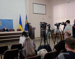 У жовтні навантаження на одну бригаду «швидкої» в області склало 18 викликів на добу. Цей максимум зафіксований в Рубіжному, – брифінг