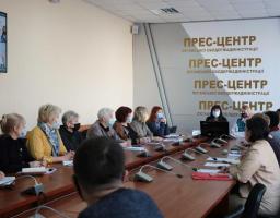 Розглянуто стан реорганізації архівних відділів райдержадміністрацій після впровадження адміністративно-територіальної реформи 