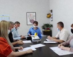 В облдержадміністрації обговорювали стан екологічних платежів на Луганщині