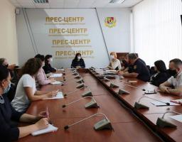 На Луганщині проведено засідання комісії з питань гуманітарної допомоги при ОДА